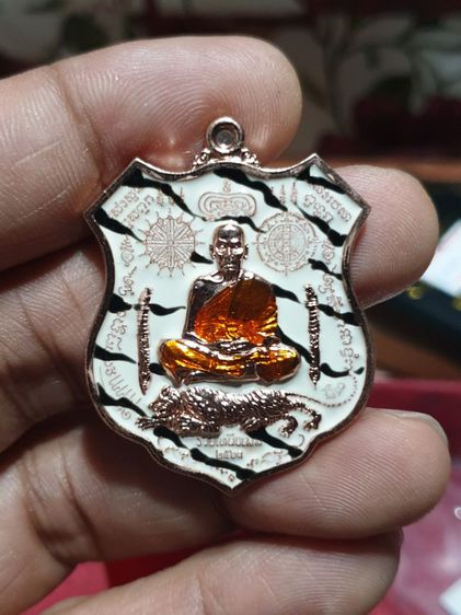 เหรียญที่ระลึกสร้างศาลา 100 ปี รุ่น พยัคฆ์พันล้าน รวยเหนือเมฆ หลวงพ่อพัฒน์ วัดห้วยด้วน นครสวรรค์ ปี 63 เลข 99 สำหรับคนชอบเลขสวย รูปที่ 6