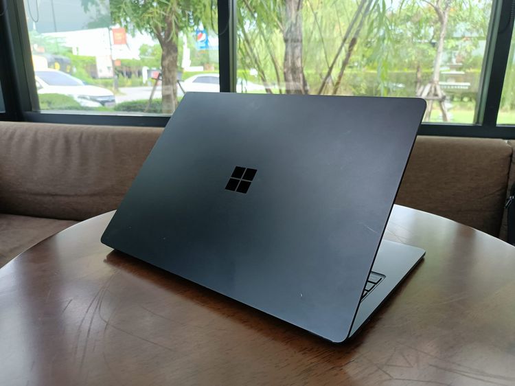 Microsoft Surface Laptop 3 Corei5 RAM8GB SSD256GB จอ13.5" ทัชสกรีน บอดี้มีรอยใช้งานพอสมควร รูปที่ 4