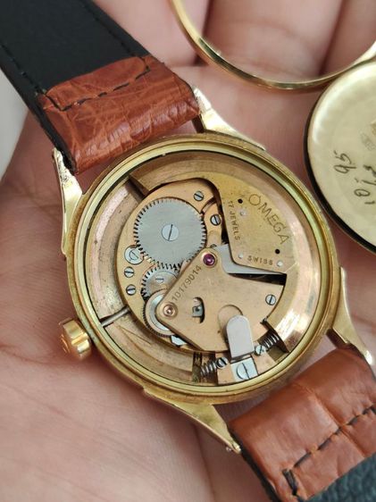 นาฬิกา OMEGA Bumper 14k Solid Gold ปี1944s รูปที่ 10