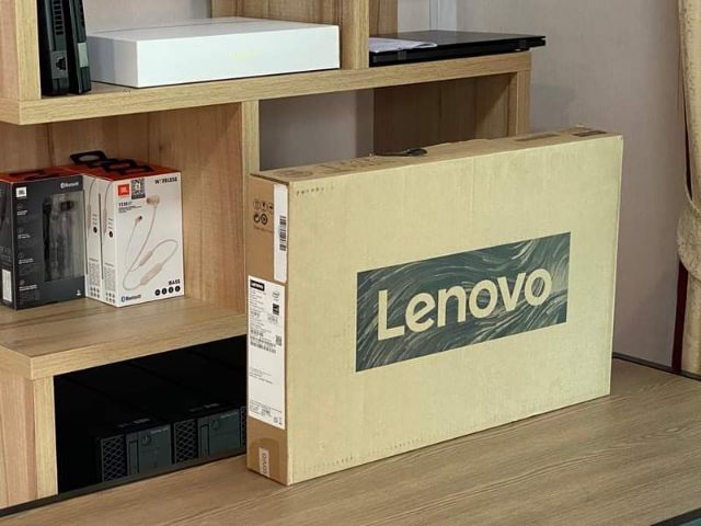 Lenovo IdeaPad 3 14ALC6 Ryzen 7 5700U RAM8GB SSD512GB เครื่องใหม่ตัวโชว์ อุปกรณ์ครบยกกล่อง รูปที่ 2