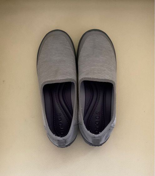 รองเท้าคัทชู Crocs รูปที่ 3