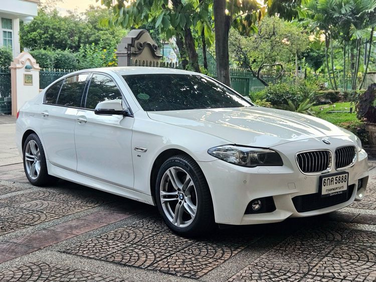 BMW Series 5 2016 520d Sedan ดีเซล เกียร์อัตโนมัติ ขาว