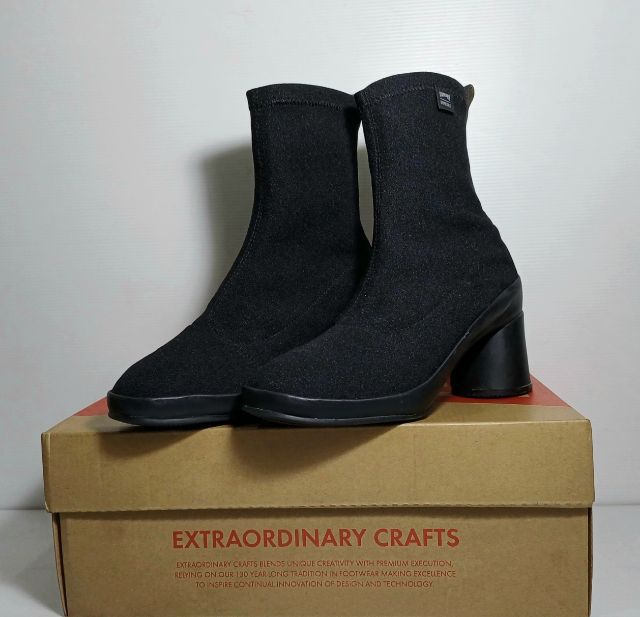 รองเท้าบูท ผ้า UK 4 | EU 36 2/3 | US 5.5 ดำ CAMPER Upright, Gore-Tex Ankle Slip-on Boots for Women 36EU(23.0cm) Original ของแท้ มือ 2 สภาพใกล้เคียงของใหม่, รองเท้าบู้ท CAMPER สวยมาก
