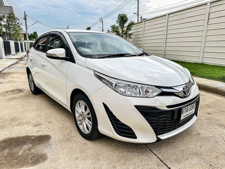 Toyota Yaris 2018 1.2 E Sedan เบนซิน ไม่ติดแก๊ส เกียร์อัตโนมัติ ขาว