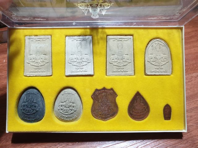 พระชุดหลวงปู่เหรียญ รุ่น ศรัทธาบารมี ชุดของขวัญ 9 องค์ วัดอรัญบรรพต หนองคาย ปี 39 สวยสมบูรณ์ พิธีดี รูปที่ 4