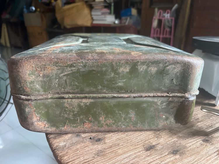 ถังนํ้ามันรถจิบเล็กโบราณ รูปที่ 4