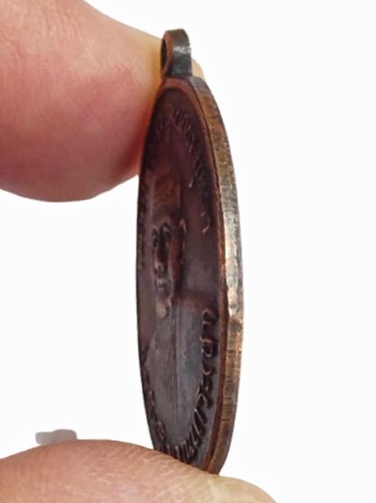เหรียญหลวงปู่ชา รุ่นแรก ปี18 วัดหนองป่าพงอุบลฯเนื้อทองแดง  เหมาะเป็นของขวัญปีใหม่67ให้แก่ตนเอง รูปที่ 3