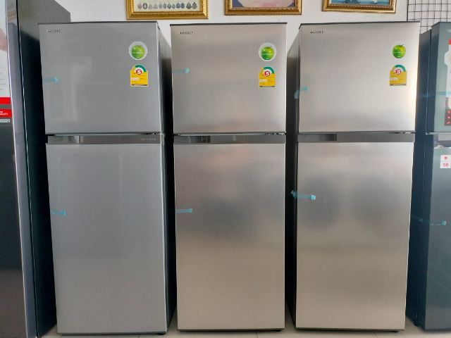 ตู้เย็น 2 ประตู toshiba 8.2 คิวเป็นสินค้าใหม่ยังไม่ผ่านการใช้งานประกันศูนย์ toshiba ราคา 5,500 บาท