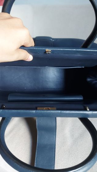 กระเป๋าถือ Celine สีกรม  รูปที่ 11