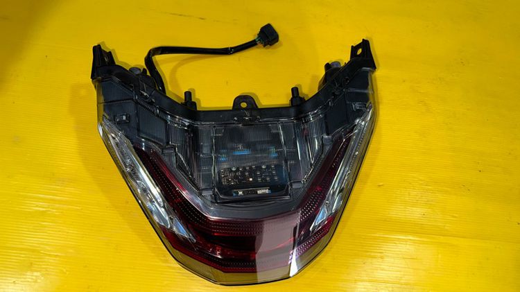 ไฟท้ายpcx160 ปี2021-2023 แท้ รูปที่ 4