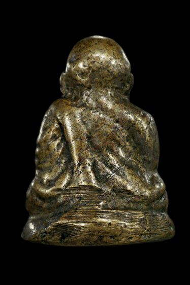 รูปหล่อหลวงพ่อเงิน วัดห้วยเขน รูปที่ 2