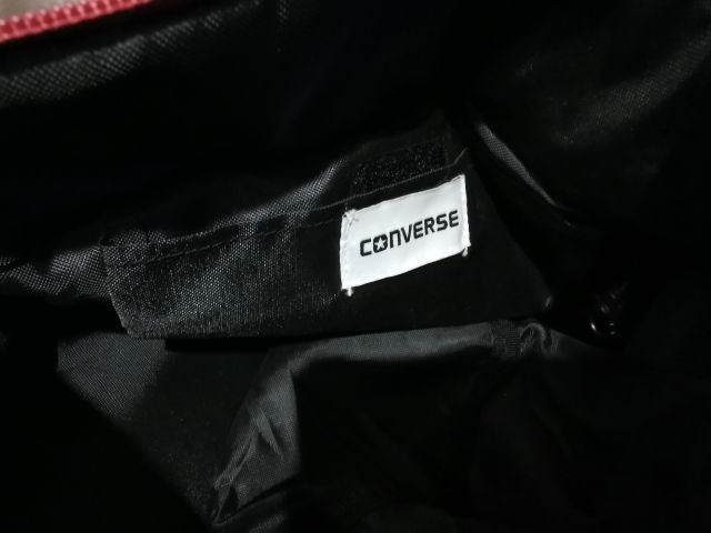 กระเป๋าของแท้​ CONVERSE สีแดง รูปที่ 3