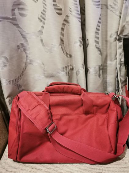 กระเป๋าของแท้​ CONVERSE สีแดง รูปที่ 2