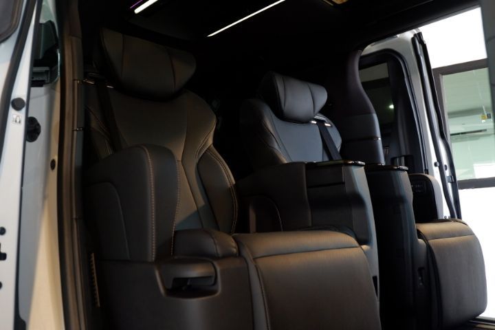 Toyota Alphard 2023 2.5 Van เบนซิน ไม่ติดแก๊ส เกียร์อัตโนมัติ ขาว รูปที่ 3