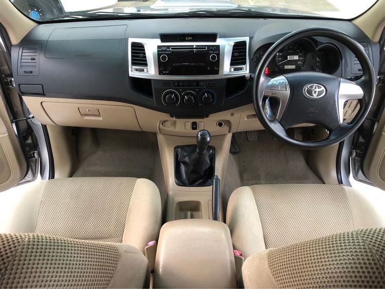 Toyota Hilux Vigo Champ 2015 Smart Cab 2.5 E Pickup ดีเซล ไม่ติดแก๊ส เกียร์ธรรมดา เทา รูปที่ 4
