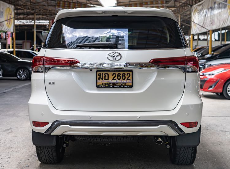 Toyota Fortuner 2016 2.8 V Utility-car ดีเซล ไม่ติดแก๊ส เกียร์อัตโนมัติ ขาว รูปที่ 4