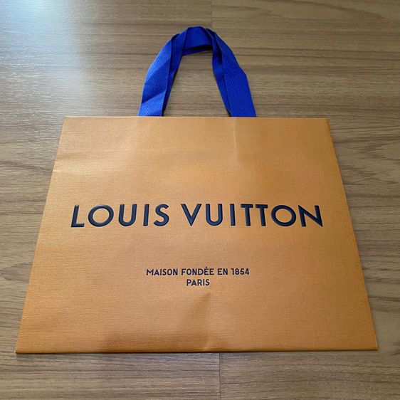ถุงกระดาษ Louis Vuitton แท้ รูปที่ 9