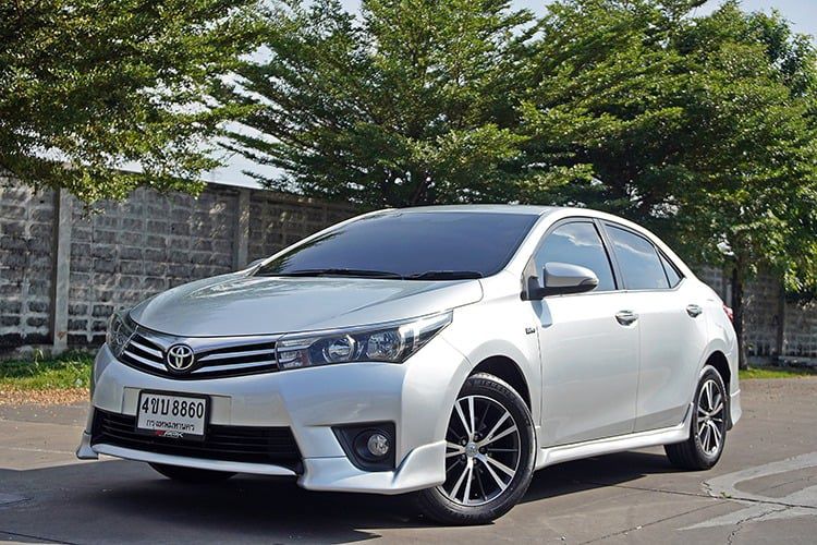 Toyota Altis 2015 1.6 G Sedan เบนซิน ไม่ติดแก๊ส เกียร์อัตโนมัติ เทา รูปที่ 1