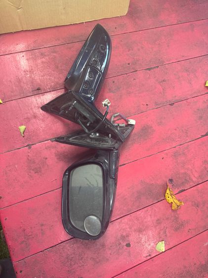 กระจกมองข้างแคมรี่โฉมผู้นำ สีน้ำเงิน