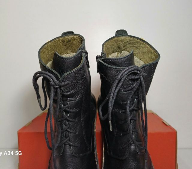 EL NATURALISTA Boots, Unisex 39EU(25.0cm) ของแท้ มือ 2 สภาพเยี่ยม, รองเท้าบู้ท El Nat.หนังแท้ พื้นเต็ม ผ้าบุด้านในปริเล็กน้อยซ่อมอย่างดีแล้ว รูปที่ 6