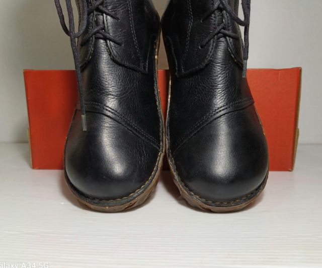 EL NATURALISTA Boots, Unisex 39EU(25.0cm) ของแท้ มือ 2 สภาพเยี่ยม, รองเท้าบู้ท El Nat.หนังแท้ พื้นเต็ม ผ้าบุด้านในปริเล็กน้อยซ่อมอย่างดีแล้ว รูปที่ 5