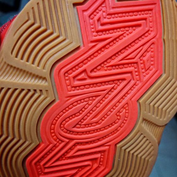 รองเท้าบาส Nike Zion 2 รูปที่ 3