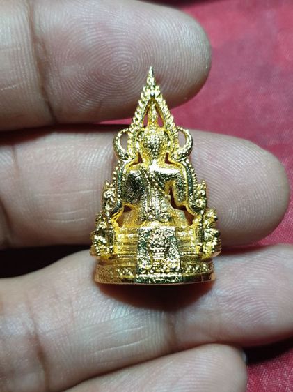 รูปหล่อพระพุทธชินราช รุ่นปิดทอง 2547

 รูปที่ 3