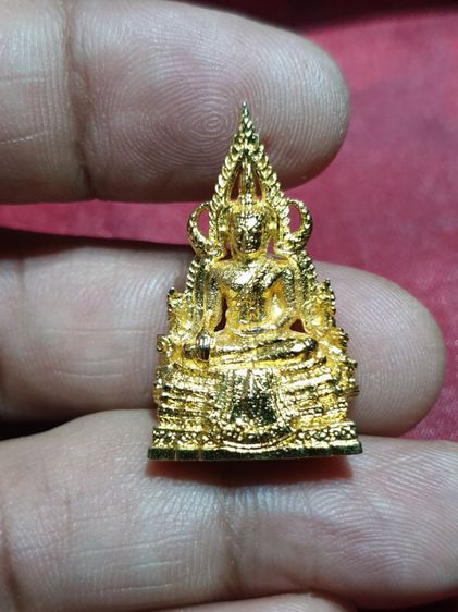 รูปหล่อพระพุทธชินราช รุ่นปิดทอง 2547

 รูปที่ 8