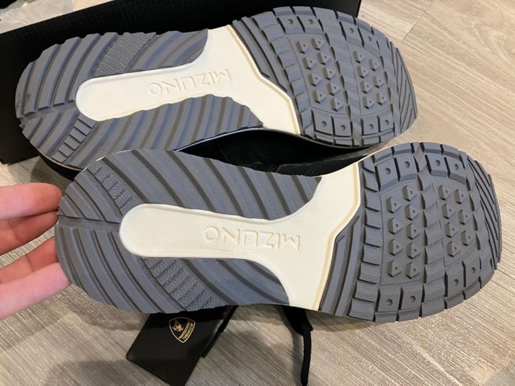 รองเท้าผ้าใบ Mizuno Lamborghini Limited Edition ของแท้ออกShopไทย ของใหม่ ผ้าลาย Carbon Kevlar รูปที่ 10