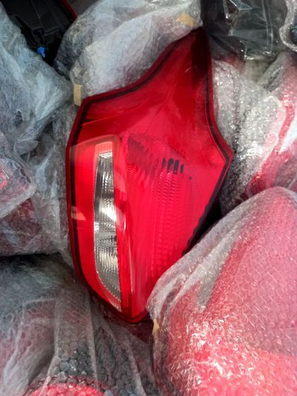 ไฟท้าย แท้ ฟอร์ดโฟกัส รูปที่ 2