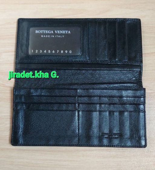 กระเป๋าสตางค์ใบยาวแบรนด์ BOTTEGA VENETA สีดำ แบบ 2 พับ ขนาดสินค้าเพียง 19×9.5 CM. เป็นสินค้าแบรนด์แท้ MADE IN ITALY ไม่มีตำหนิ (Limited) รูปที่ 7