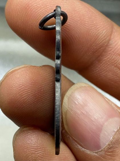 เหรียญหลวงปู่เอี่ยมยันต์สี่ลงยา รูปที่ 3