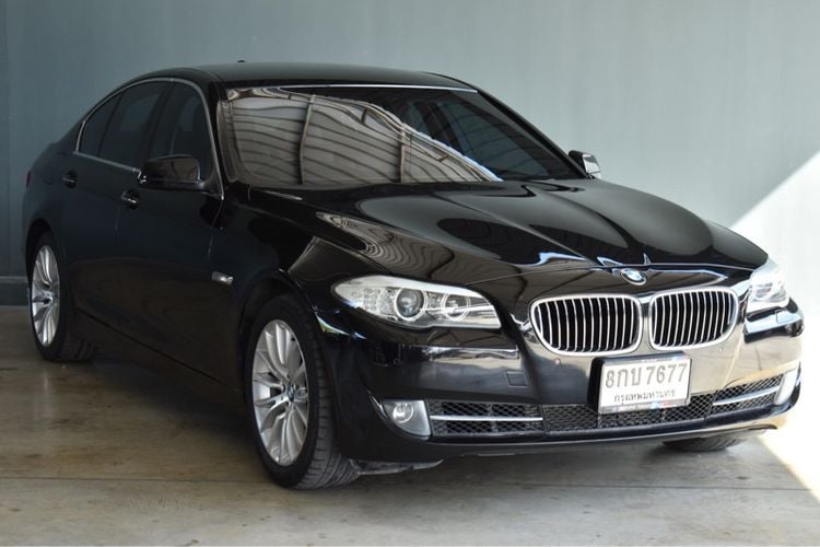 BMW Series 5 2013 520i Sedan เบนซิน ไม่ติดแก๊ส เกียร์อัตโนมัติ ดำ รูปที่ 2