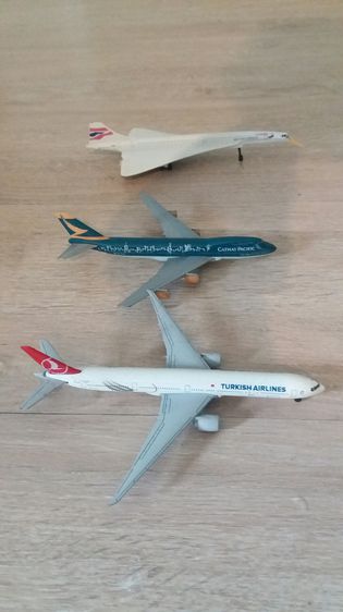  3 Metal Alloy Collector Model Planes, Turkish Air B777 - Cathay Pacific B747 - British Airways Concord รูปที่ 3