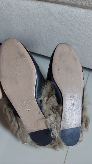 รองเท้า Gucci แตะสวม ขนๆ ไซส์ 36 รูปที่ 9
