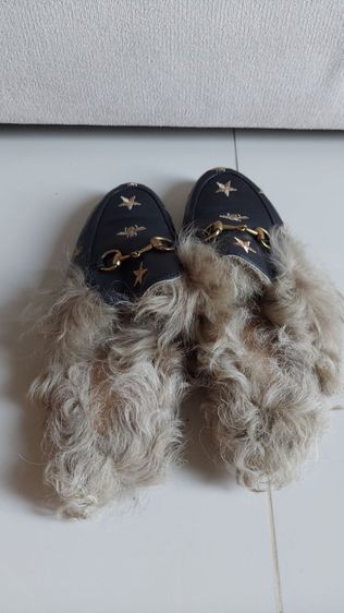 รองเท้า Gucci แตะสวม ขนๆ ไซส์ 36 รูปที่ 4