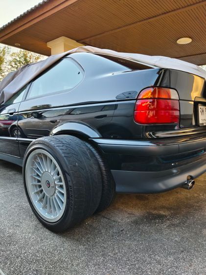 ล้อ ALPINA แท้ ขอบ 17 หน้า 8 หลัง 9 สเป็คตรงรุ่น E36 มี 4 วง ฝากลางแท้ครบ สีเดิม ประมูลยะฮูไม่เคยใช้ในบ้านเรา  รูปที่ 17