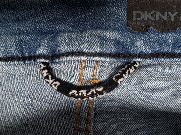 ⚠️ แบรนด์เนมหรู USA‼️กางเกงยีนส์ DKNY ทรงทันสมัย ปลายขาแคบ รูปที่ 6