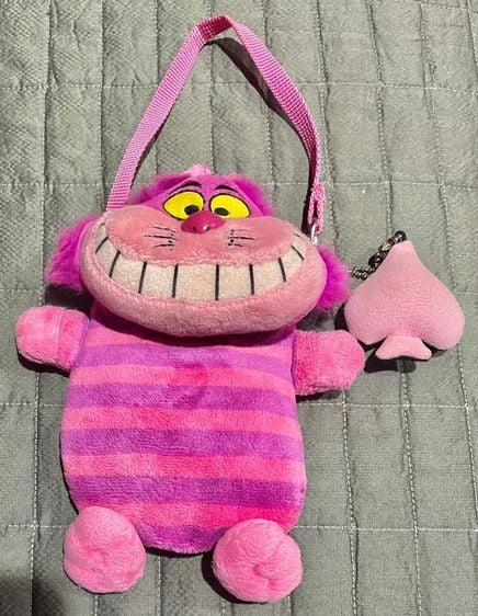 กระเป๋าใส่อเนกประสงค์  ใส่โทรศัพท์ ก็ได้ มีหูหิ้ว ลายแมว สีชมพู ขนนิ่มมาก Alice in Wonderland "Cheshire Cat" Cell Phone Holder Bag