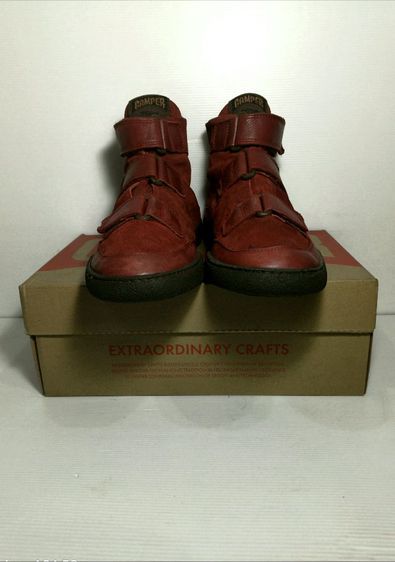 CAMPER 250gr, Cherry Red Ankle Casual Boots 42EU(27.5cm) Original Made in Portugal ของแท้ มือ 2 สภาพใกล้เคียงของใหม่, รองเท้า CAMPER หนังแท้ รูปที่ 4