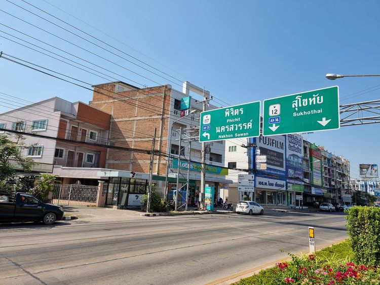 อาคารพาณิชย์หน้ากว้าง 3 คูหาด้านหลัง 4 คูหา ติดถนนใหญ่ พร้อมพื้นที่โกดัง รูปที่ 4