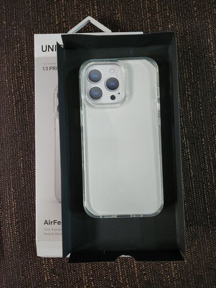 เคสสำหรับ iPhone 13 Pro ยี่ห้อ Uniq รุ่น AirFender รูปที่ 5