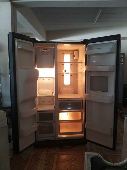 ขายตู้เย็น LG Side by size 
ภายในสวยหรูขาวสะอาดวิ้งๆเลย
สนนราคาขายที่ 12,000 บาทไทยพิกัด ฉะเชิงเทราแปดริ้วcity 081-6644989 รูปที่ 2