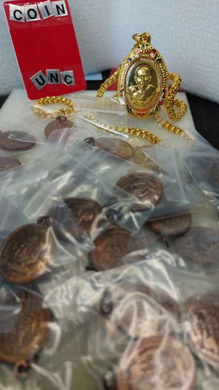 เหมา 50 เหรียญ ทองแดงนอก หลวงปู่คำบุ สดุ้งกลับ ค้าขายดี ปี54 แท้ มีตอกโค็ด รูปที่ 5