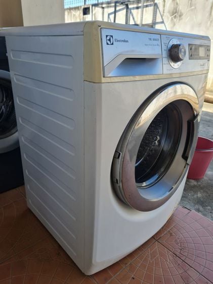ขายเครื่องซักผ้าฝาหน้าอินเวอร์เตอร์อิเล็คโตรลักซ์ 9 กก.รุ่นEWF10932 รูปที่ 3