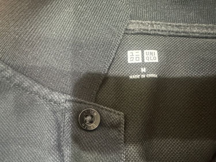 เสื้อโปโล Uniqlo สีดำ ไซส์ M สภาพดี รูปที่ 2
