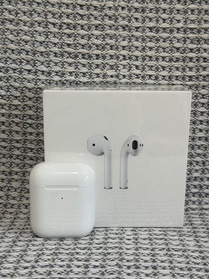 Apple Airpords 2 with Wireless Charging Case