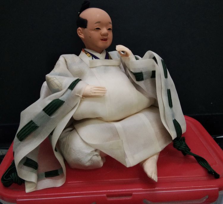 4408-ของสะสมตุ๊กตาญี่ปุ่นในเทศกาลฮินะมัตสุริ เป็นตุ๊กตาซามูไรชุดขาวนั่ง ขนาดความกว้าง 6 นิ้วสูงรวม 5 นิ้ว รูปที่ 13