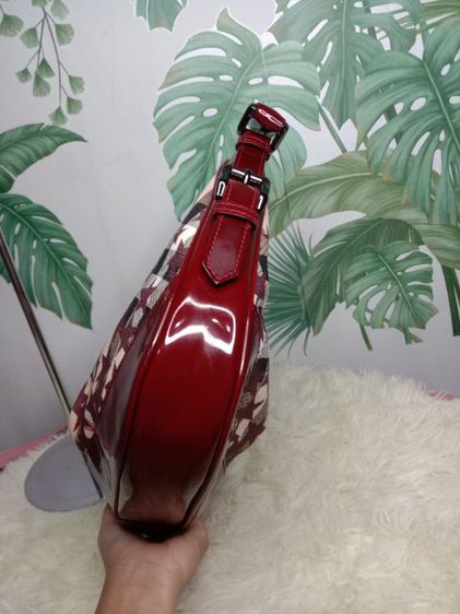 rare items  Burberry Nova Check Berry Red Star Small Hernville Hobo vintage  รูปที่ 6