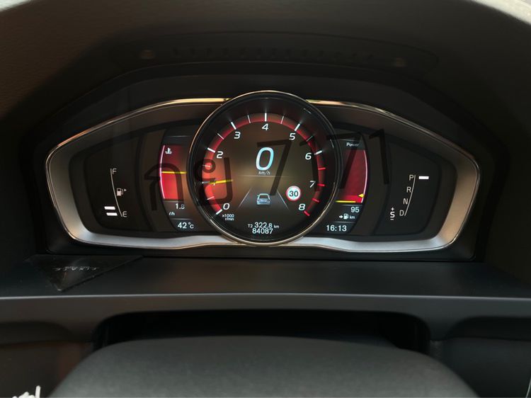 Volvo S60 2014 1.6 Drive Sedan เบนซิน ไม่ติดแก๊ส เกียร์อัตโนมัติ แดง รูปที่ 3